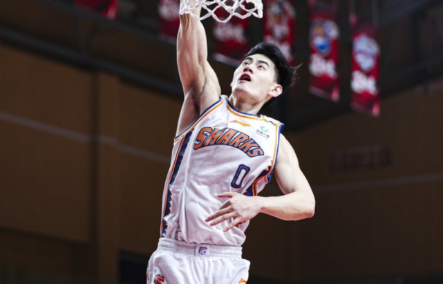 转折点克里夫兰骑士队长鼓劲；CBA常规赛赛后攻防权衡；目标明确；细节决定成败的简单介绍