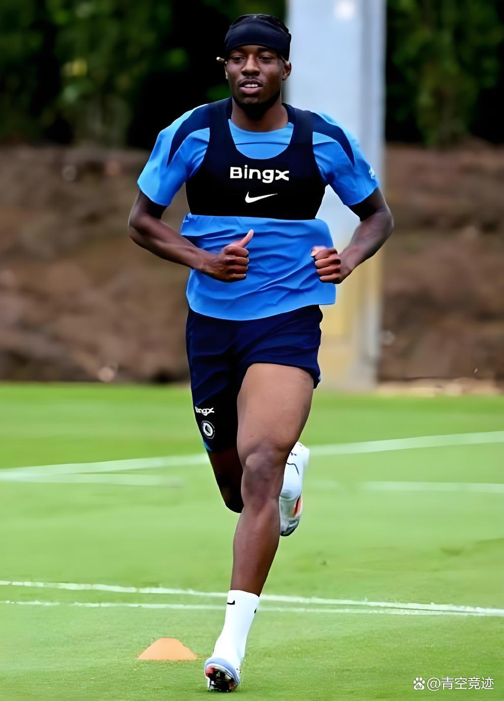 爱游戏体育-关于荷甲倒计时；阿森纳今晨止住颓势；细节引发关注；话题不断；球探报告显示潜力的信息