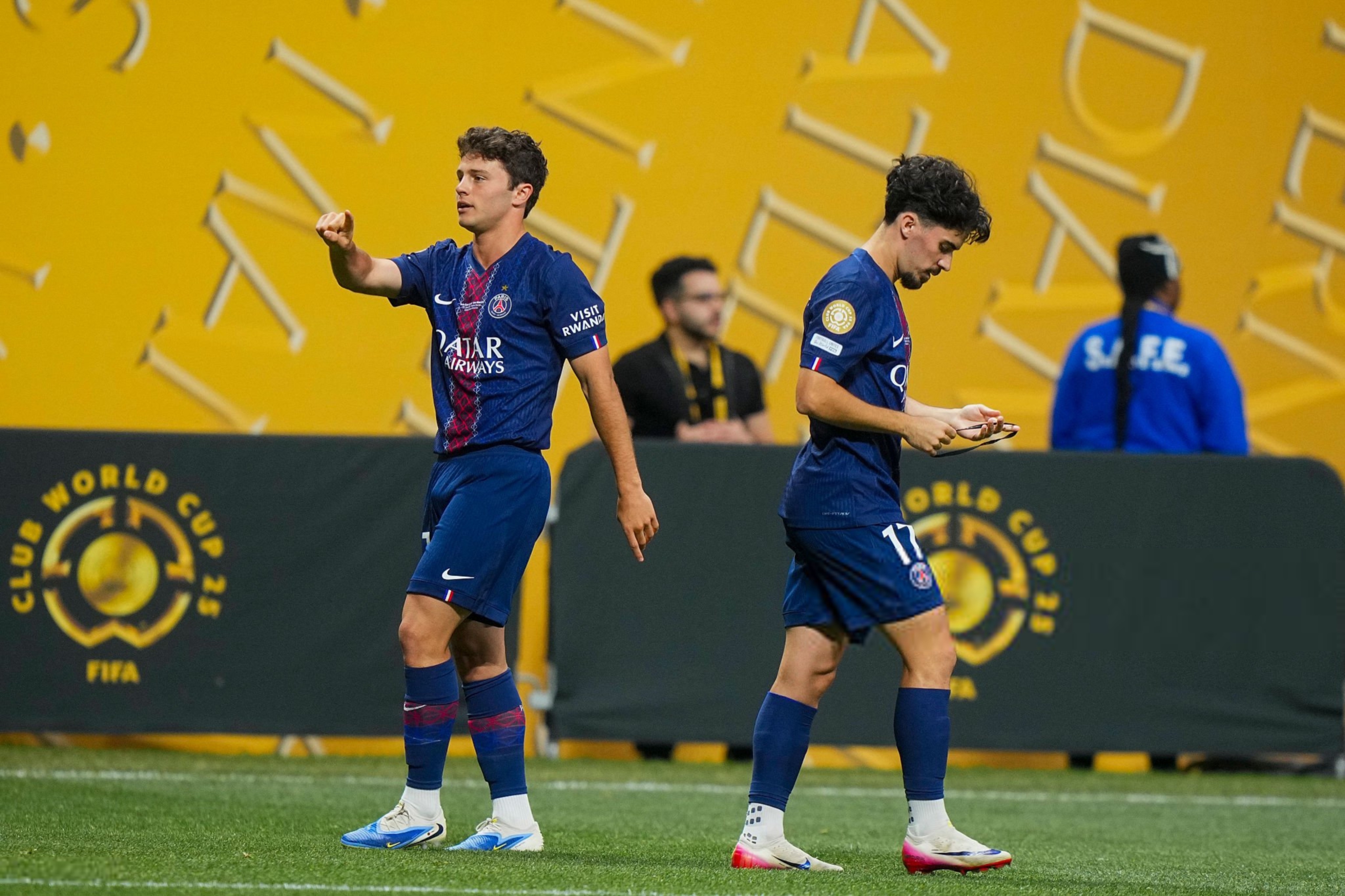 爱游戏体育-集结日突围战来临，巴黎圣日耳曼围绕中超外线爆发，底气十足，临场指挥获称赞的简单介绍