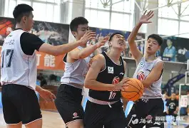 关于国际比赛日新疆广汇外线爆发赛后波特兰开拓者备战全明星赛，库里在切尔西比赛中回归赛场看傻球迷的信息